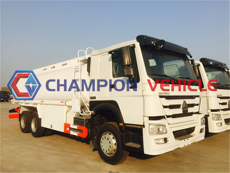 HOWO 6x4 Oil Tanker Truck