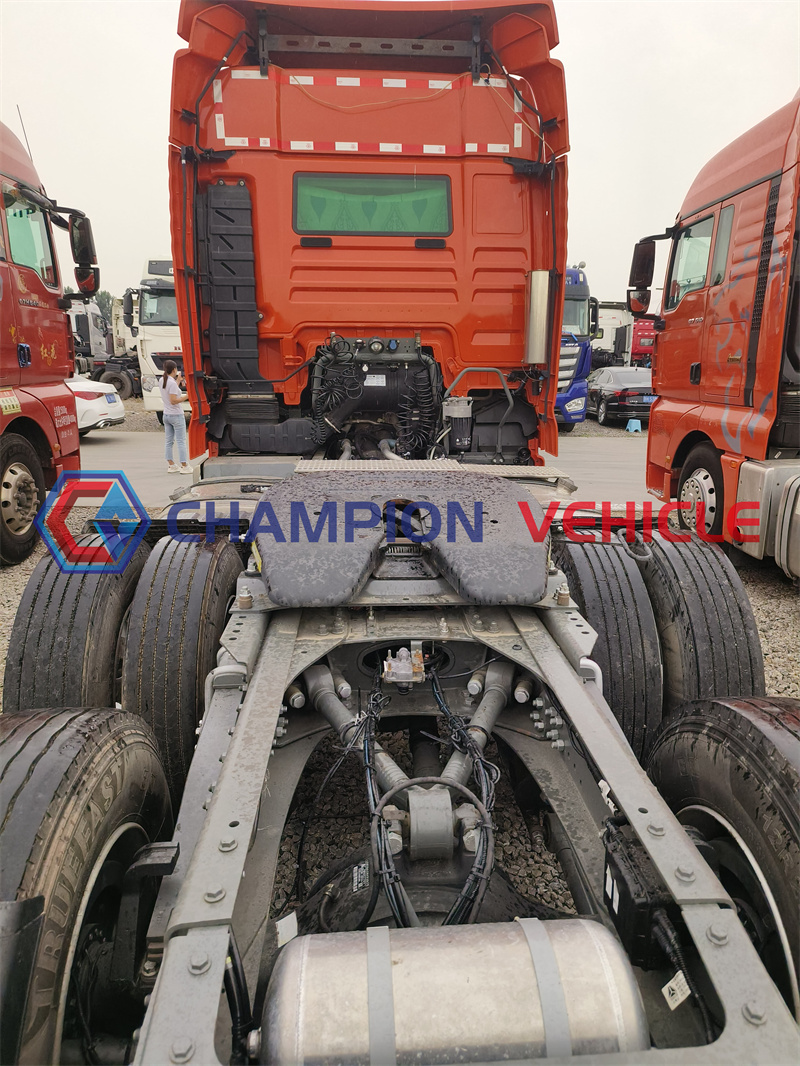 20年二手汕德卡牵引车 (5)