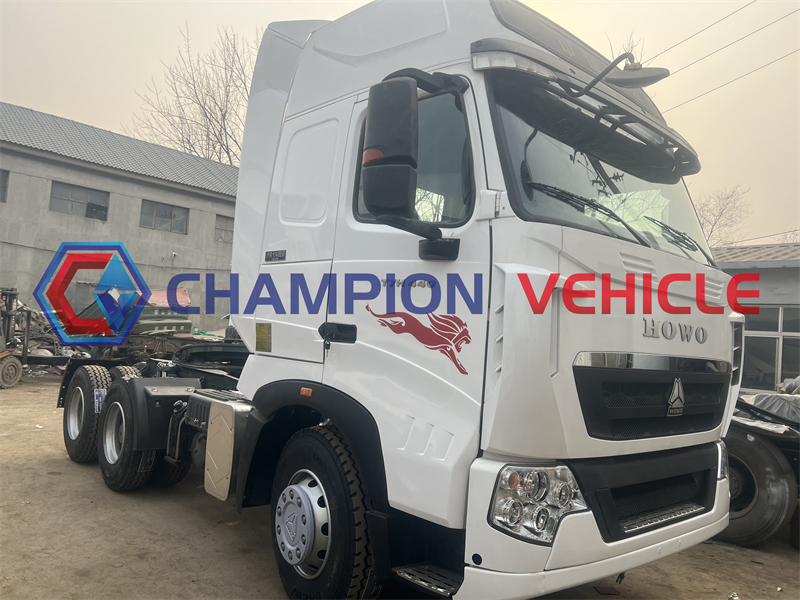 Used HOWO T7 6x4 Tractor Truck