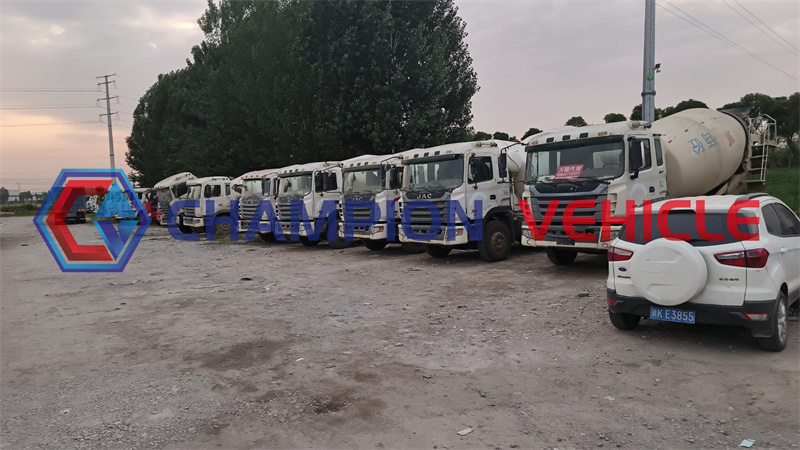 HOWO Used 8x4 Mixer Truck