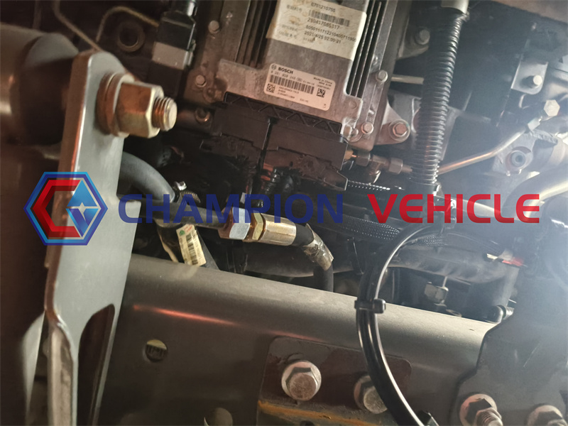 20年二手汕德卡牵引车 (16)