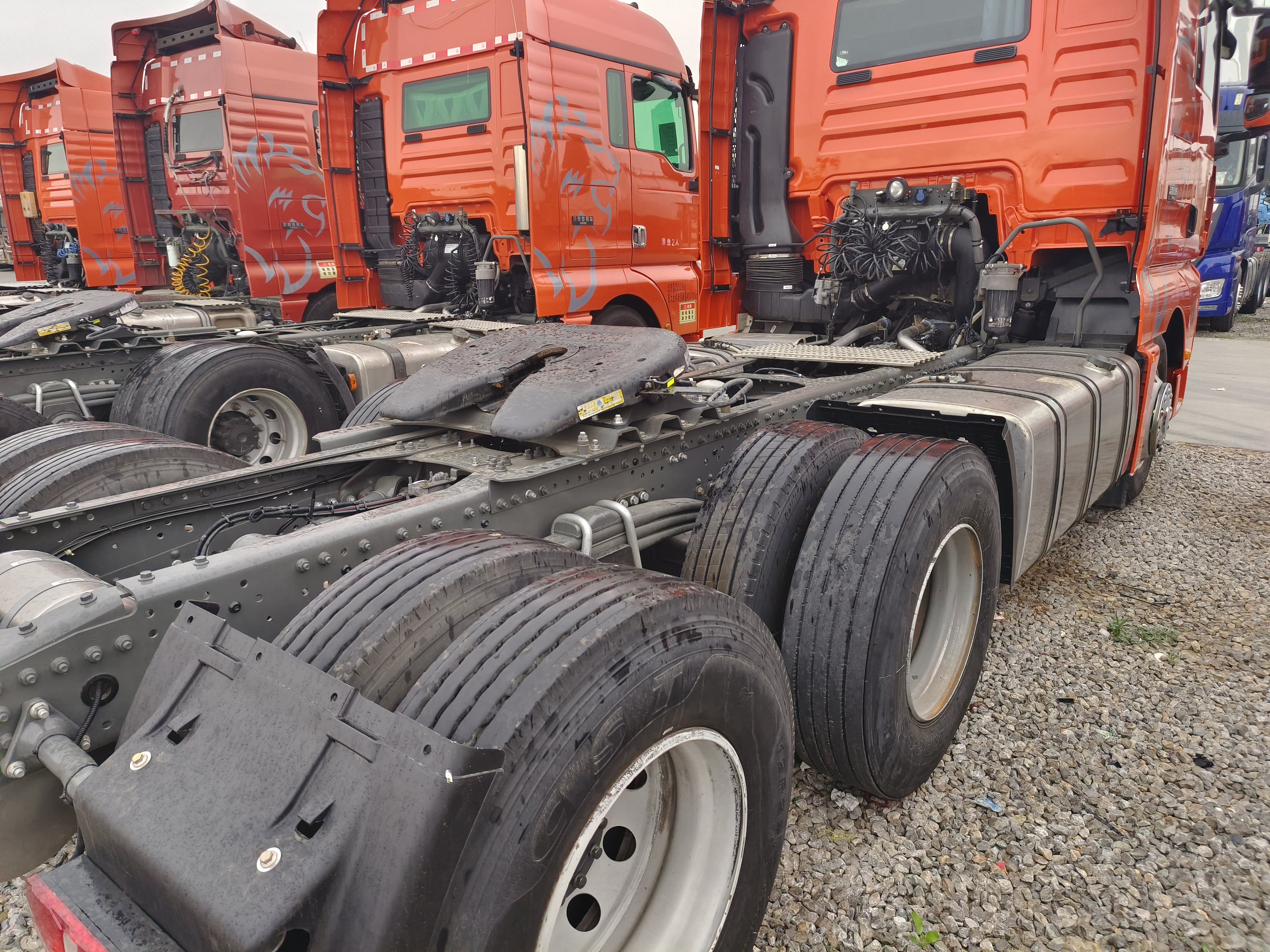 20年二手汕德卡牵引车 (12)