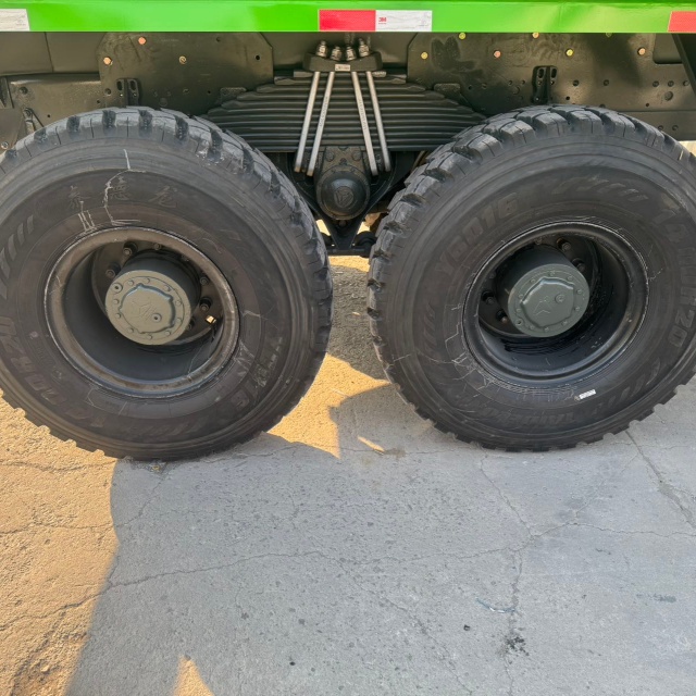 Used Second Hand Sinotruk HOWO NX/TX 6x4/8X4 371HP Heavy Duty Truck Mining Dump/dumper/tipper Truck