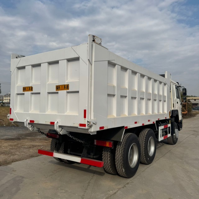 Used HOWO 8x4 Dump Truck 