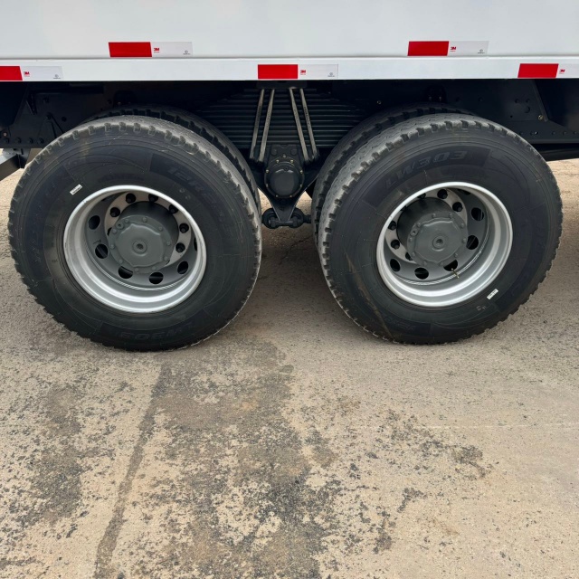 Used Second Hand HOWO 8X4 12 Wheels Dump Truck with in Almost New Condition for African Market