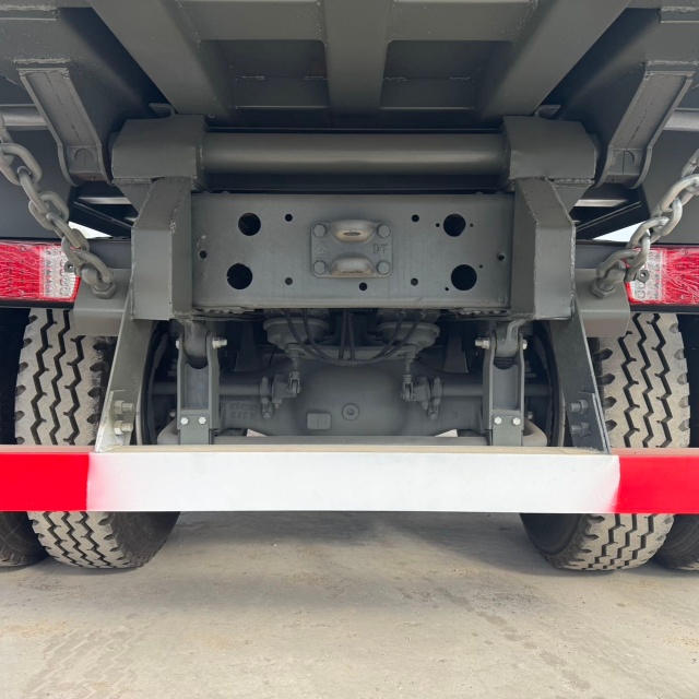 Good Quality HOWO Sinotruk 10/12 Wheels/Wheelers 6X4 8*4 Heavy Duty Used Tipper Dumper Rear Dumping Tipping Lorry Dump Truck