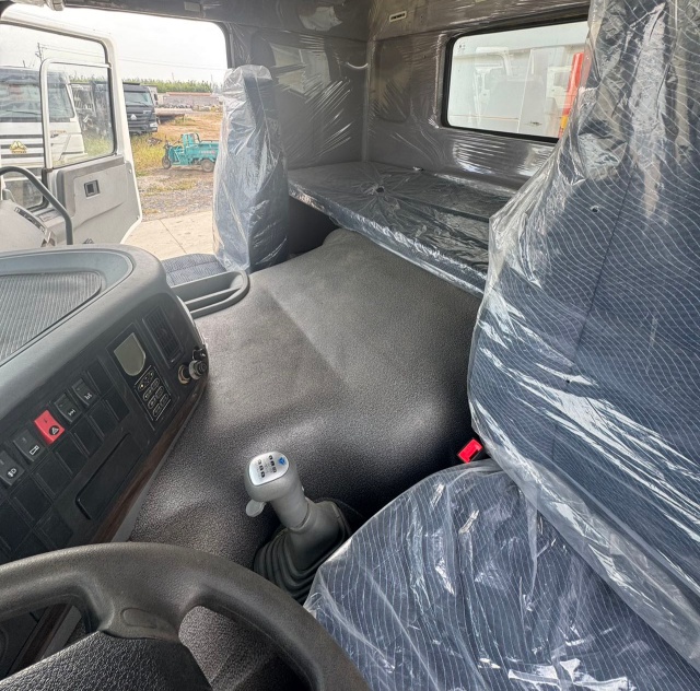 African Market Sinotruk Used Trucks/Used Dump Truck 371HP 375HP, HOWO 6X4/8X4 Truck 12 Wheels Used HOWO Truck Tipper Truck