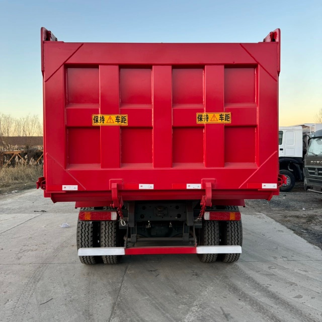 Sinotruk HOWO 371HP 10 Wheel Used Tipper 40 Tons Dump Truck