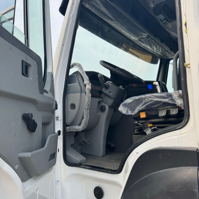 Used Sinotruk HOWO 6X4 371 420HP 10 Wheel Dump Tipper Cargo/ Lorry/ Van/ Tow /Dumper/ Concrete / Truck for Sale