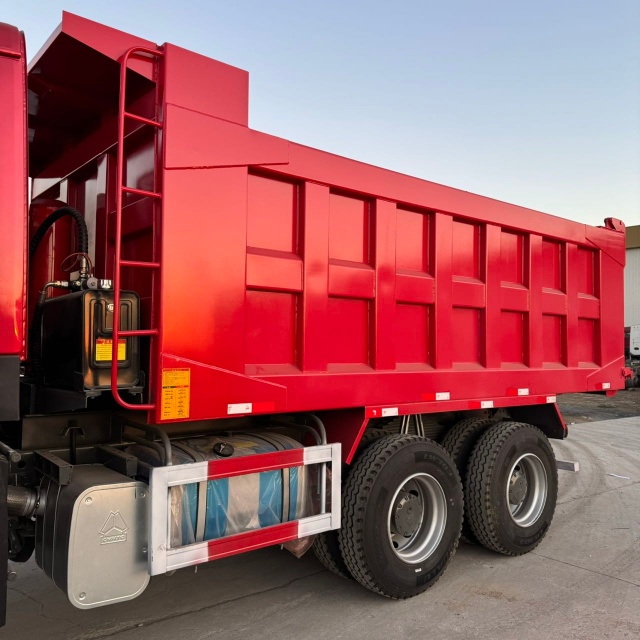 Sinotruk HOWO 371HP 10 Wheel Used Tipper 40 Tons Dump Truck